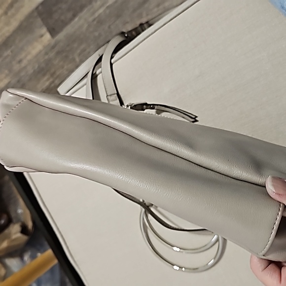 I.N.C International Concepts Huw Bangle Crossbody Purse - Picture 7 of 14